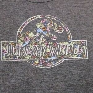 Jurassic World Gray Floral Graphic T-Shirt  XL 🦖💐🦕